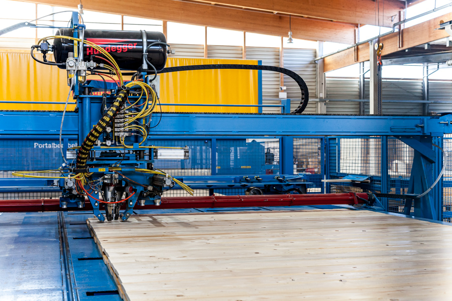 Wandmaster von der Firma Hundegger, Maschine